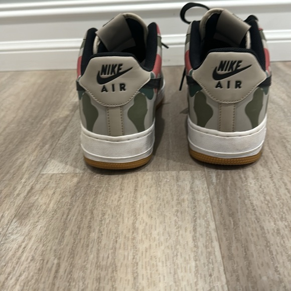 EUC Nike AF 1 Duck Camo - Picture 4 of 5